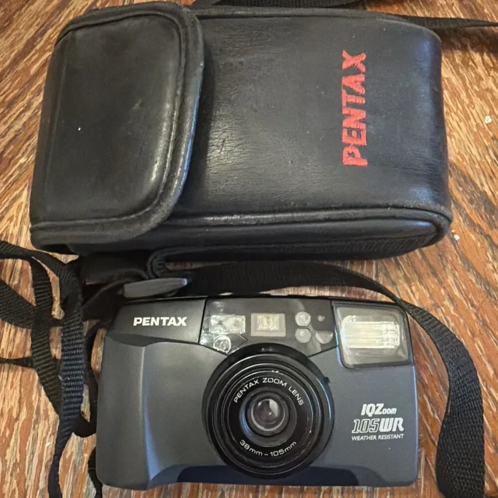 Pentax IQZoom 105WR Weather Resistant Film Camera w/ Case- Tested & Works